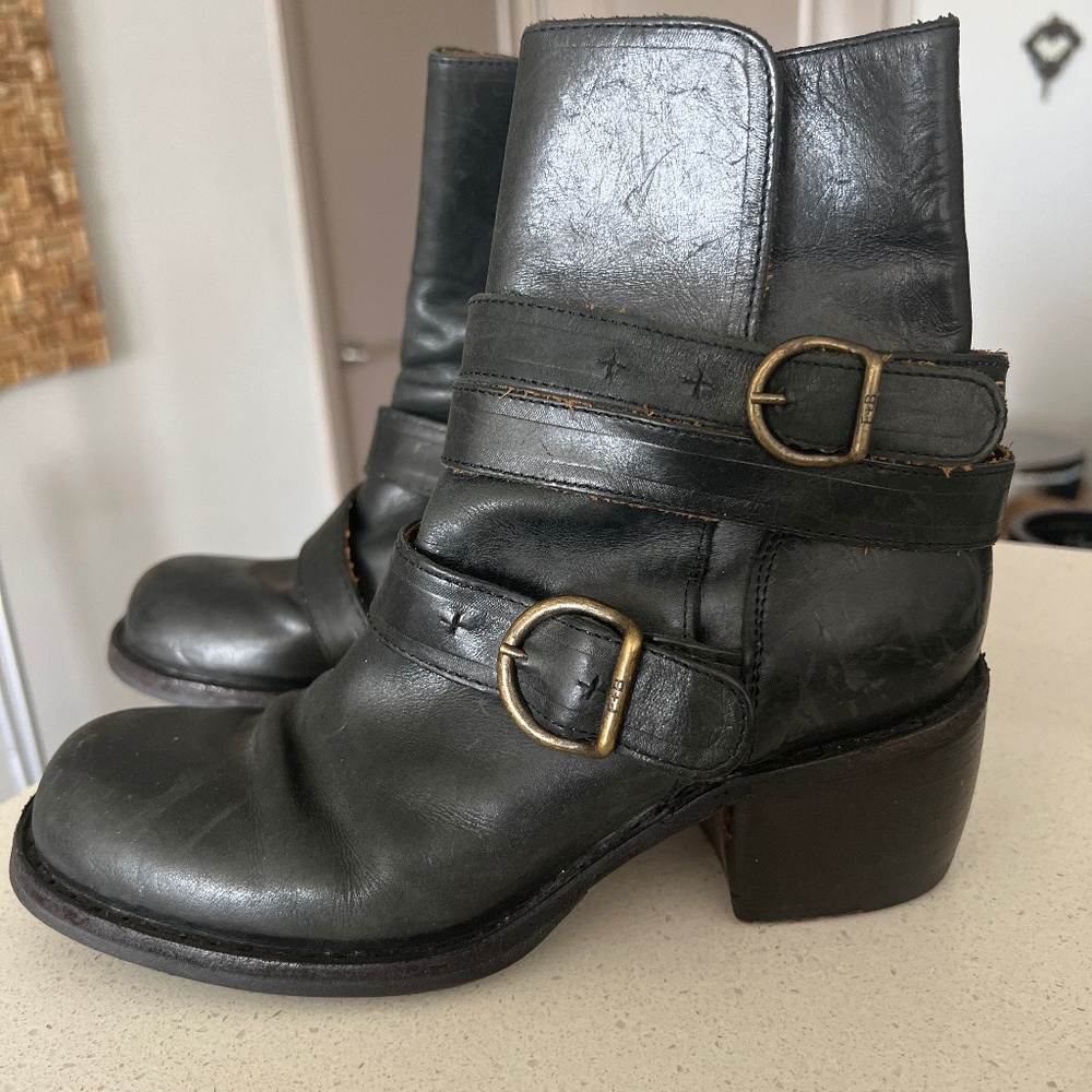 Fiorintini + Baker ankle boots